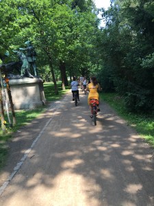 Guided cycling-seeing